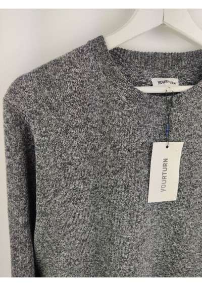 YOURTURN Sweter