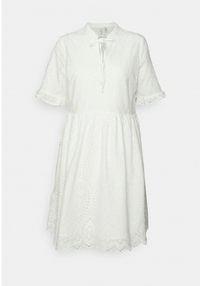 YAS Tall Sukienka koktajlowa