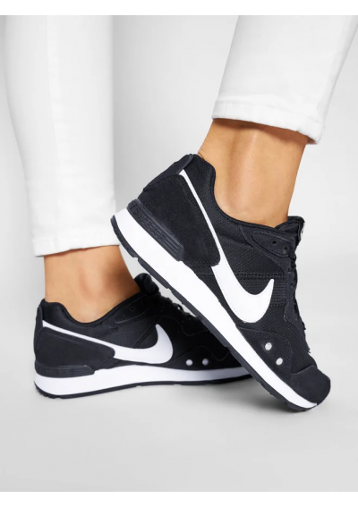 Nike Sneakersy Venture Runner CK2948 001 Czarny