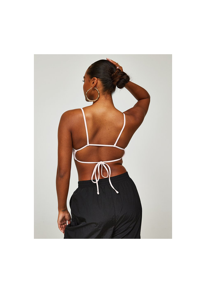 Tommy Hilfiger Top z haftowanym logo marki i krótkim tyłem