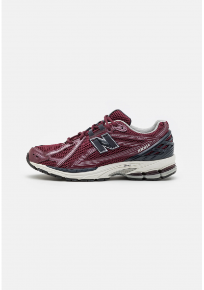 New Balance 1906R Burgundy Black