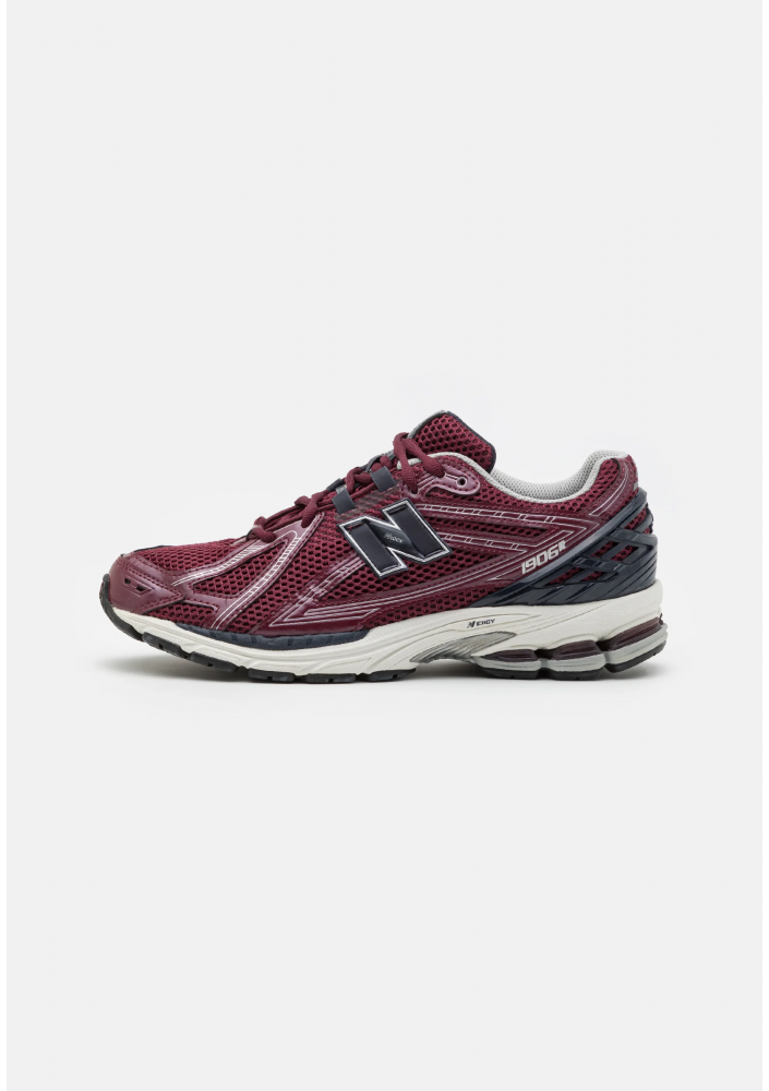New Balance 1906R Burgundy Black