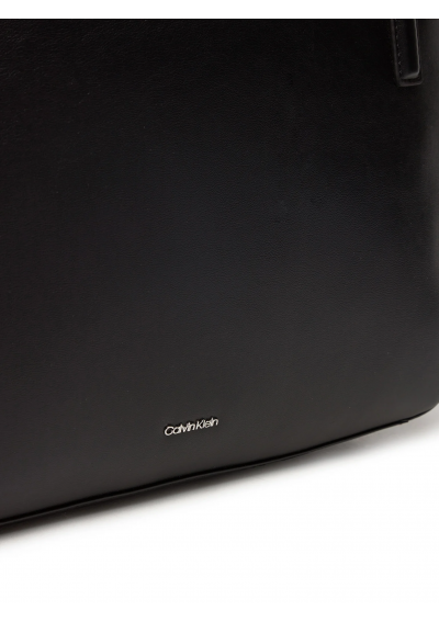 Calvin Klein Torebka Soft Sculpt K60K612577 Czarny