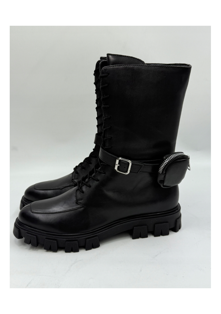 Lazamani kozaki damskie czarne z saszetką