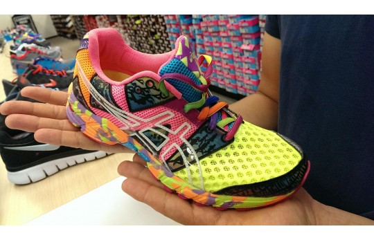 5 powodów, dla których opłaca się kupić buty w outlecie