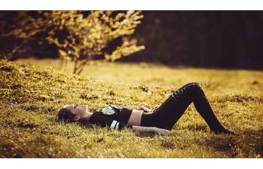 Dlaczego warto robić zakupy w sklepach outletowych?